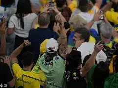 世界doi锦标赛乌女夺冠210人斩视频